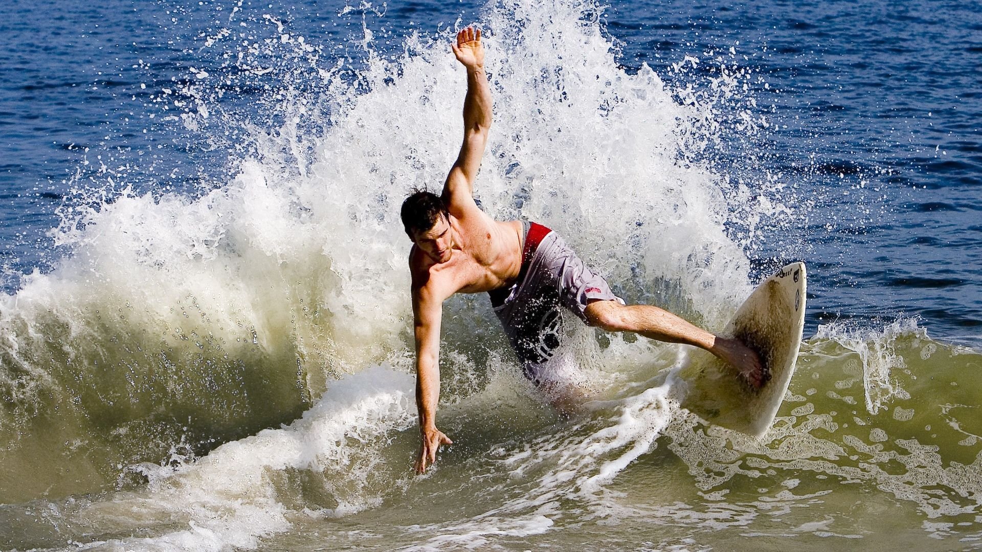 亚洲业余联赛，各国青年队伍精彩纷呈，追逐梦想的脚步从不停歇